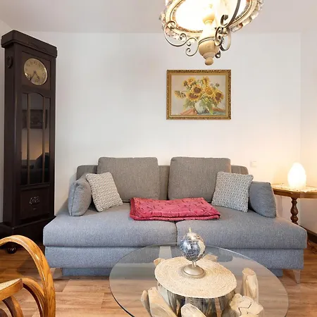 Buchhaus Vier - Mittelgeschoss Daire Kirchenlamitz