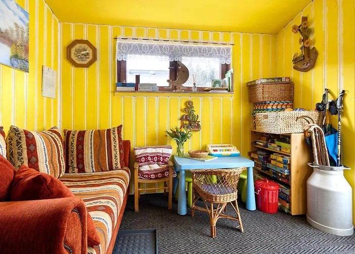 Buchhaus Vier - Mittelgeschoss Апартаменты