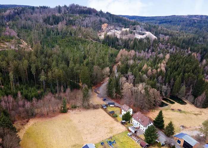 Buchhaus Vier - Mittelgeschoss Апартаменты Kirchenlamitz